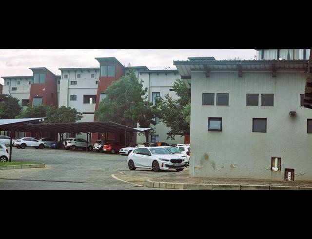 1 BEDROOM APARTMENT FOR SALE IN AMBERFIELD